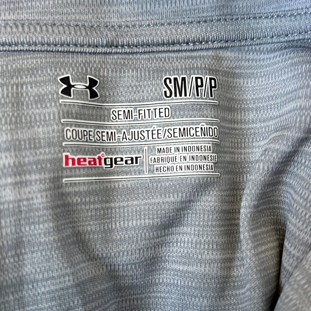 Under Armour Pull Over - image 4